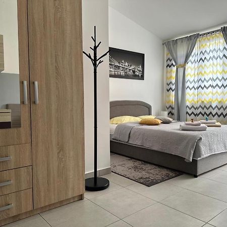 Ines Studioapp Pula Exterior photo
